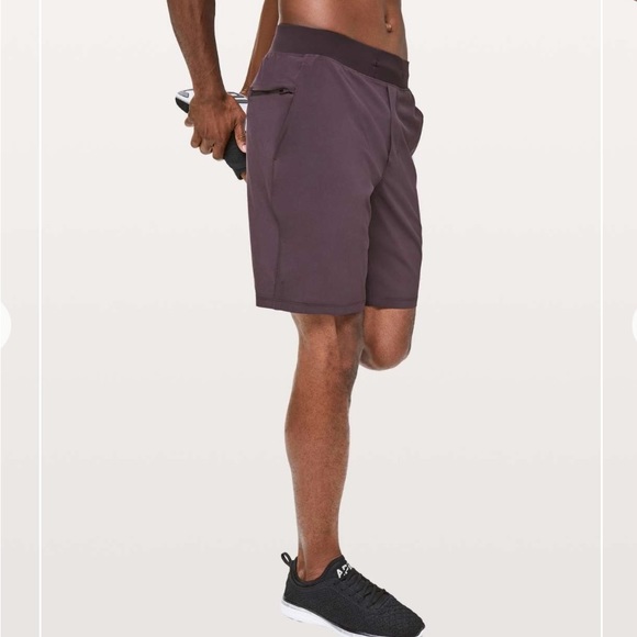 Lululemon T.H.E. Short 9” black cherry size M - Picture 2 of 10